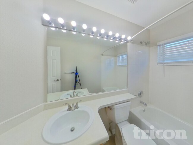 Building Photo - 10893 Bullock Ct