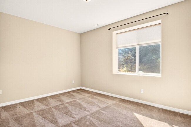 Building Photo - 5279 Mount Cutler Ct