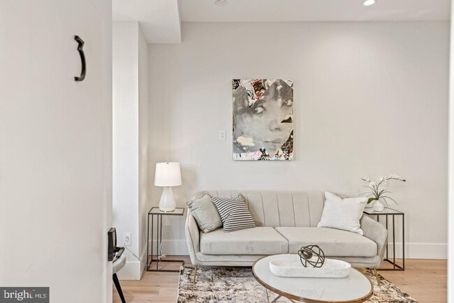 Building Photo - Absolutely Incredible, Light-Filled 2 Leve...