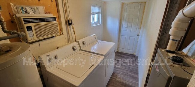 Building Photo - 11164 S Temple Dr