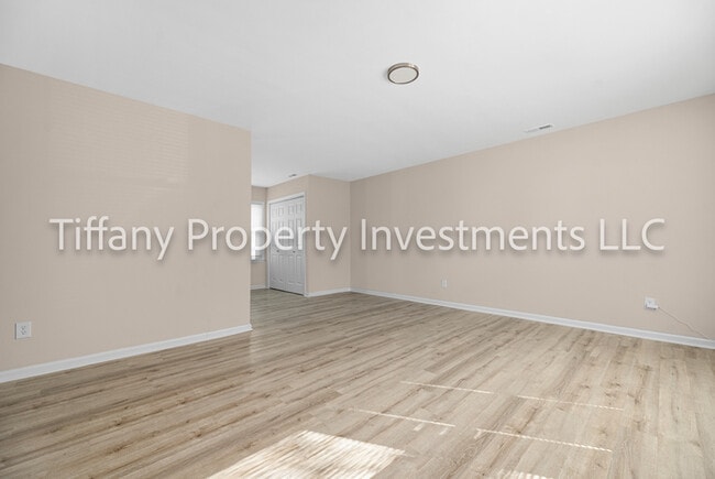 Building Photo - 3350 Misty Wood Dr