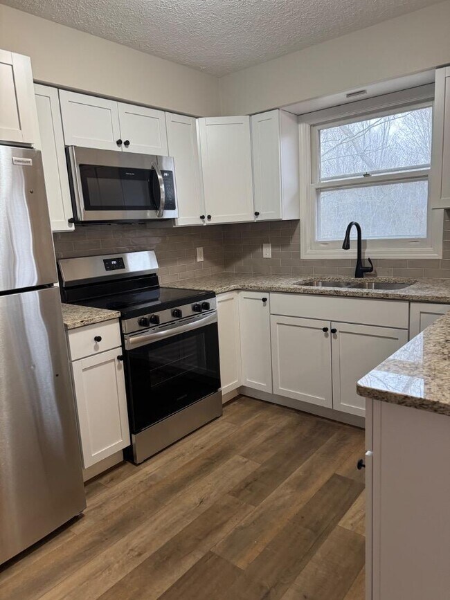 Building Photo - 3584 Park Lane