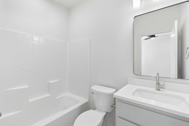 Building Photo - 307B Sterling St