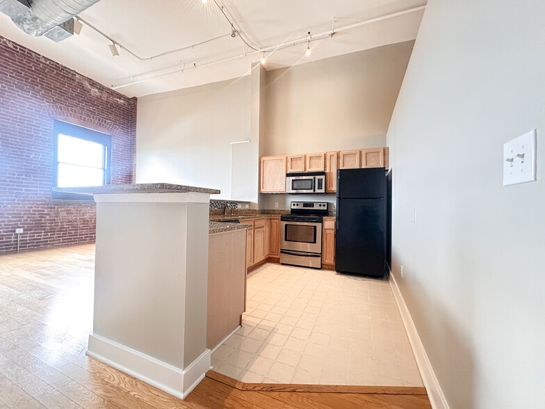 Kitchen - 200 Main St