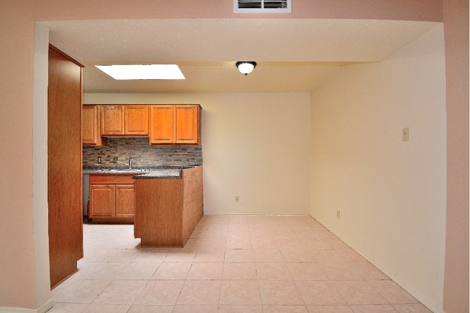 Building Photo - 1032 Camino Vista Aurora
