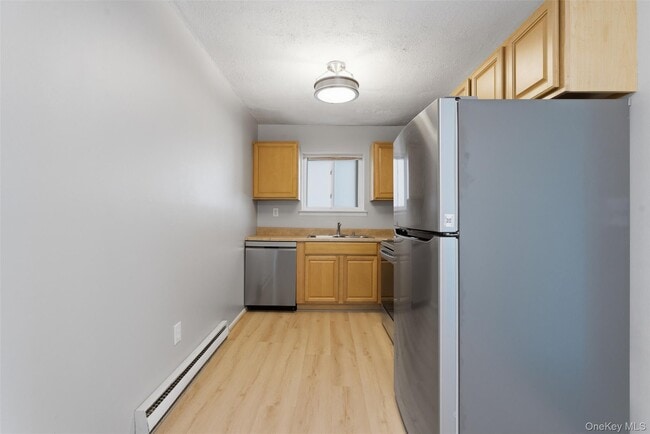 Building Photo - 614 Fox Run Ln