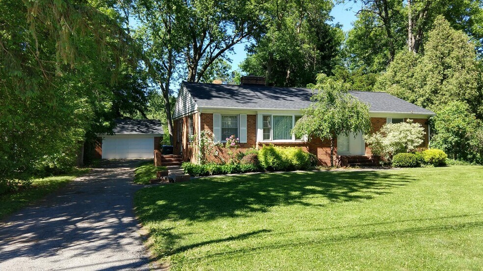Primary Photo - 2164 Westfall Rd