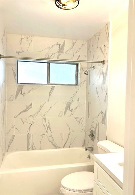 Building Photo - 2728 Crestmoore Pl