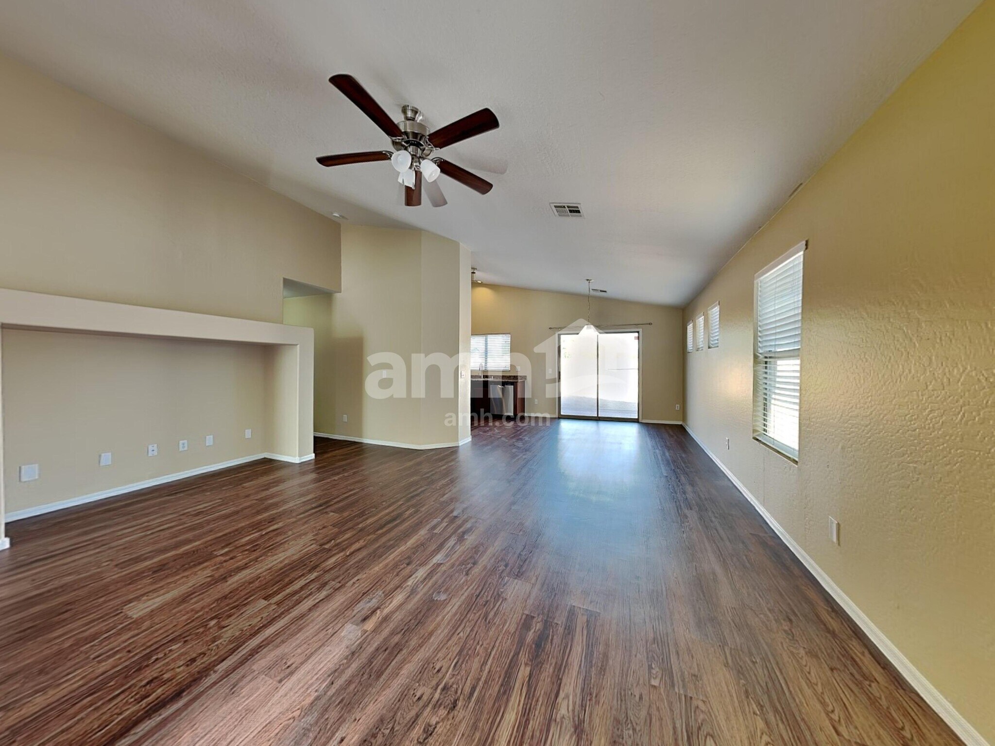 Building Photo - 8213 S 51st Dr