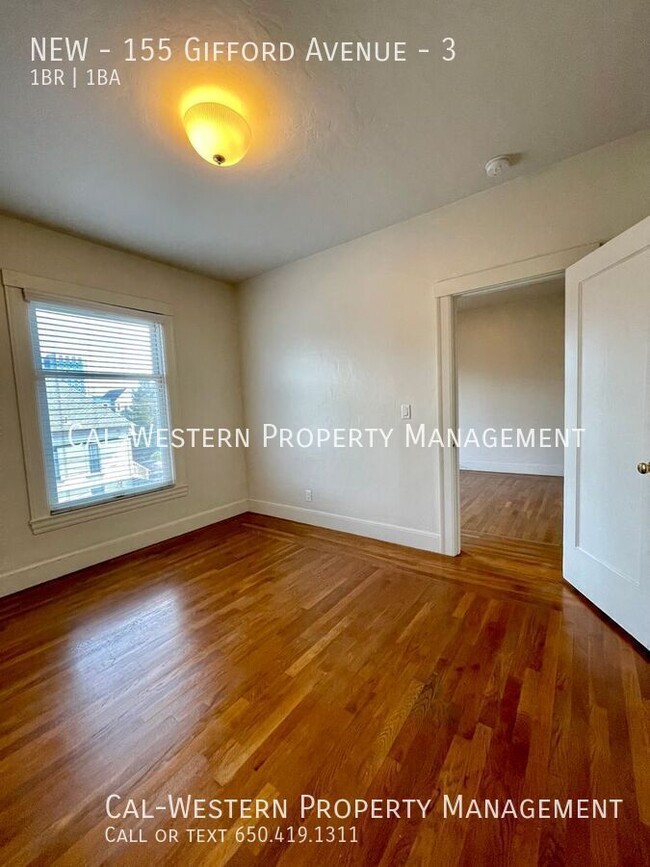 Building Photo - Charming Victorian 1-Bedroom Apartment in ...