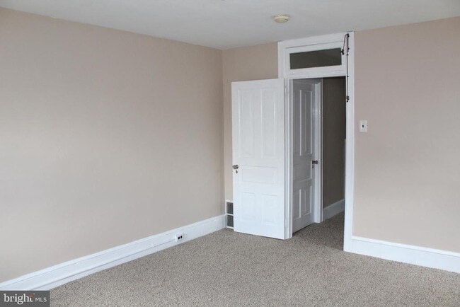 Building Photo - 23 W 2nd St