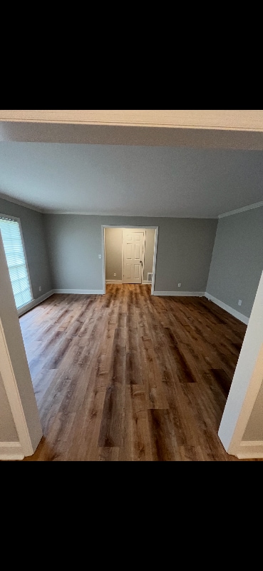 Building Photo - 5820 Windsor Dr