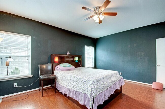 Building Photo - 6000 Reims Rd