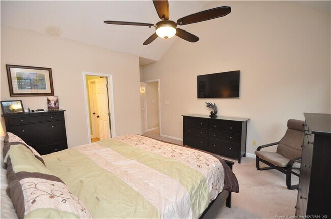Building Photo - 5633 Yates Garden Ln