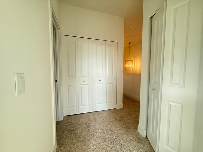 Building Photo - 1191 Gateway Ct
