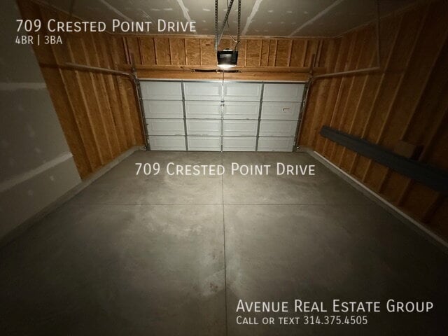 Building Photo - 709 Crested Pt Dr