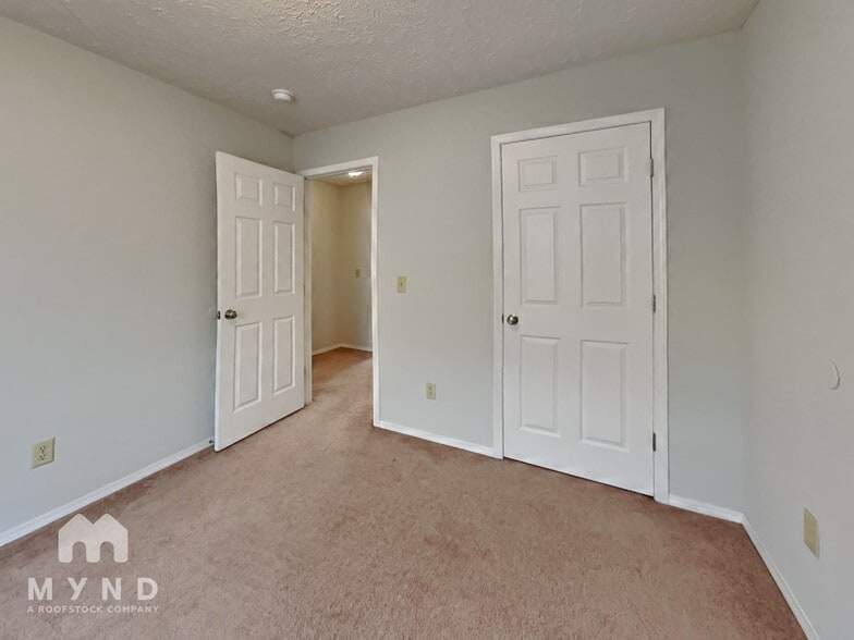 Building Photo - 1305 Marseilles Ave