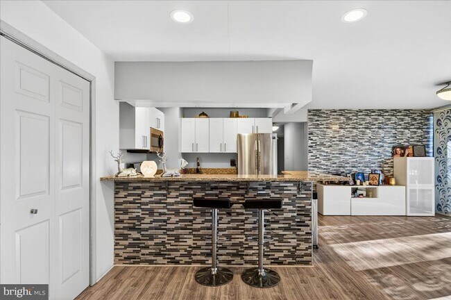 Building Photo - 4420 Briarwood Ct N