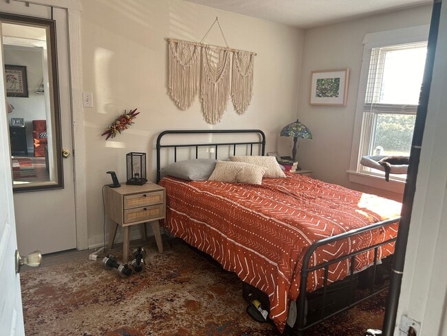 Building Photo - 310 Belchertown Rd