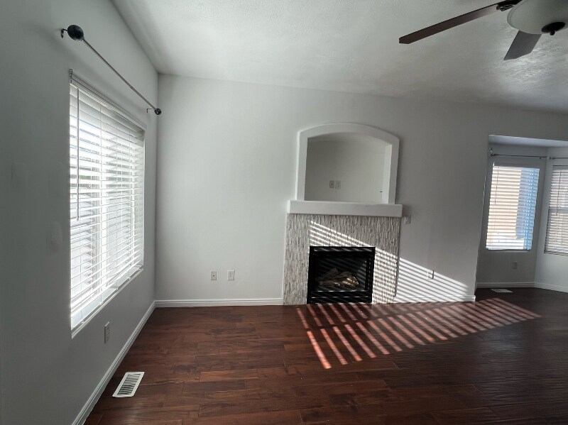 Building Photo - 7958 Big Sycamore Dr