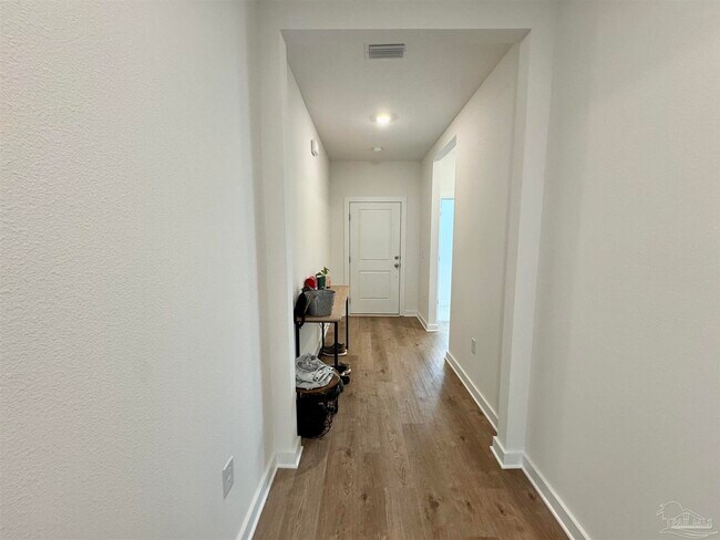 Building Photo - 6330 Buckthorn Cir