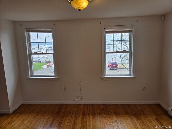 Building Photo - 59 Beach Rd