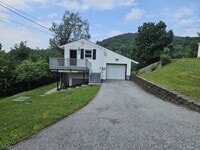 Building Photo - 25 Ivy Pl