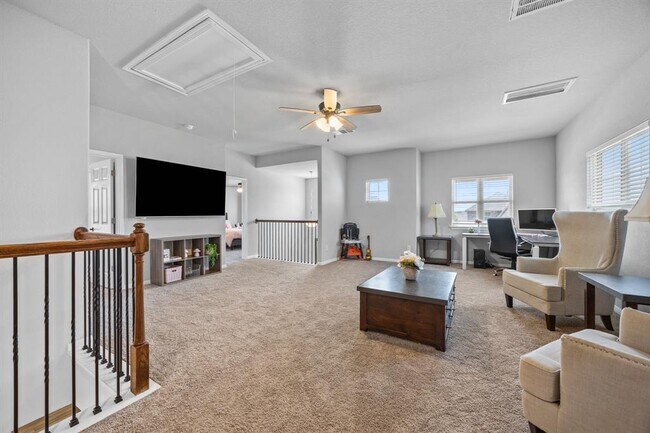 Building Photo - 313 Somerville St