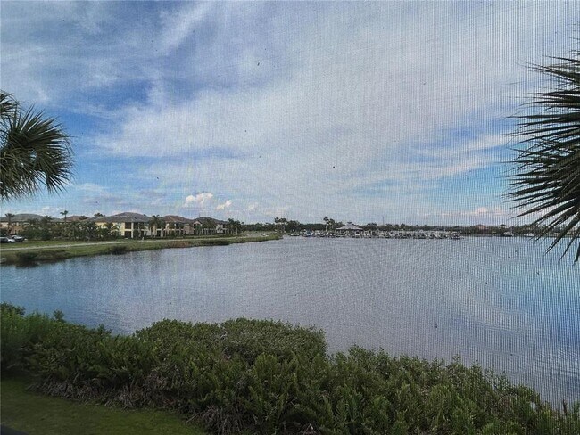 Building Photo - 1139 Riverscape St