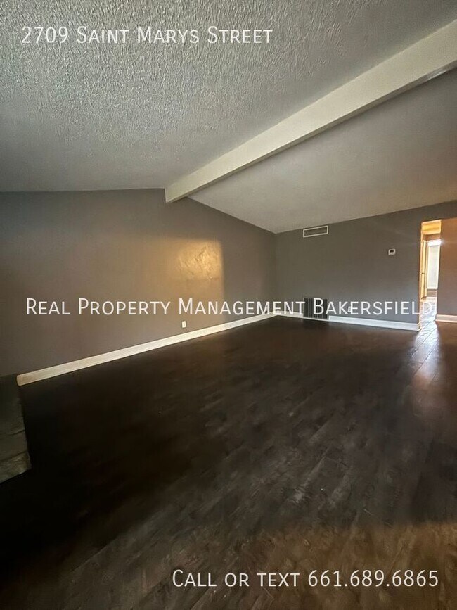 Building Photo - 2709 St Marys St