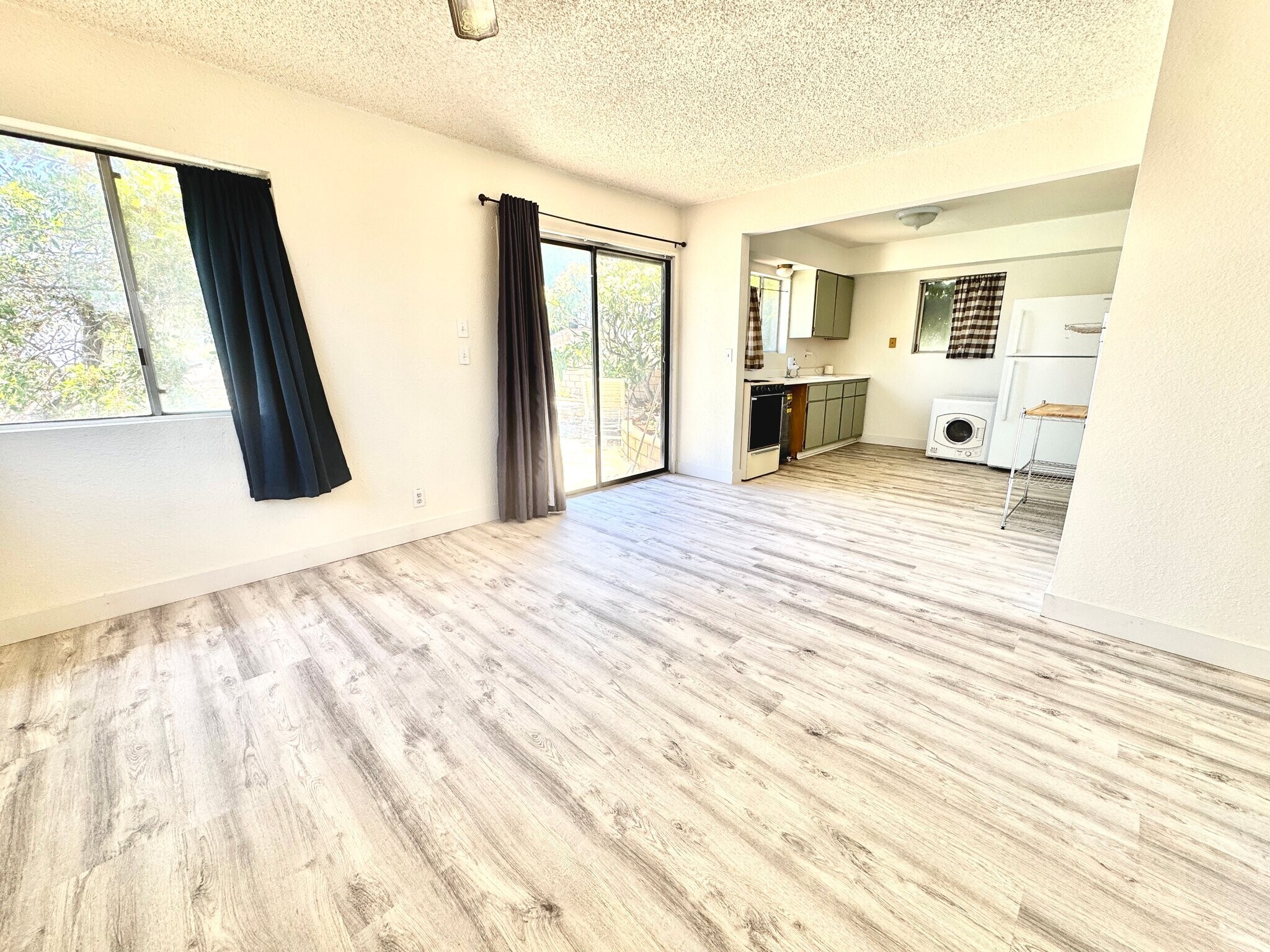 Building Photo - 5551 Ave Juan Bautista