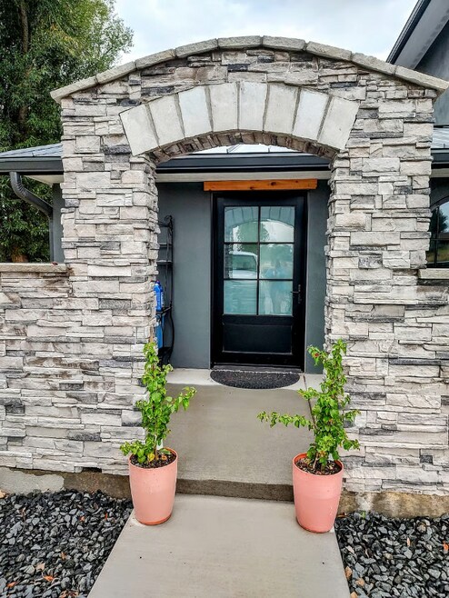 Building Photo - 3019 Moore Ln