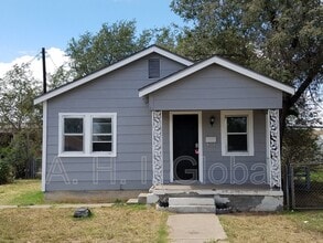 Building Photo - 2502 S Pierce St