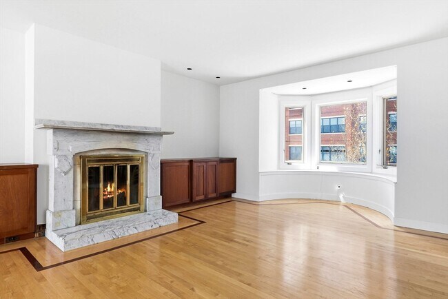 Building Photo - 298 Columbus Ave