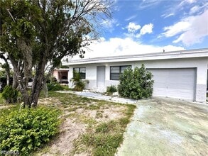 Building Photo - 2117 Mitchell Ct