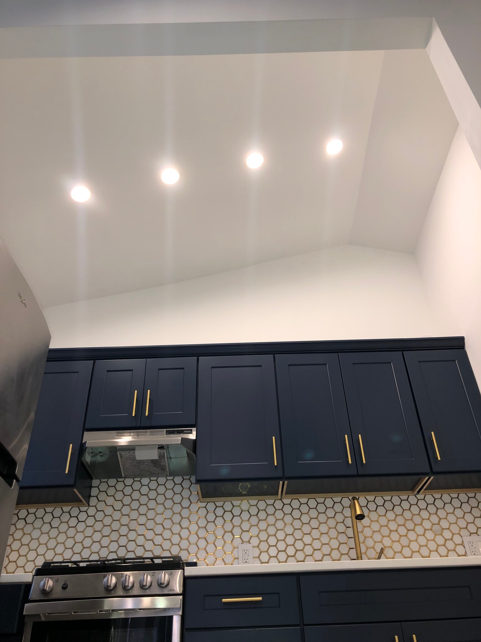 Building Photo - 203 Avenue Z