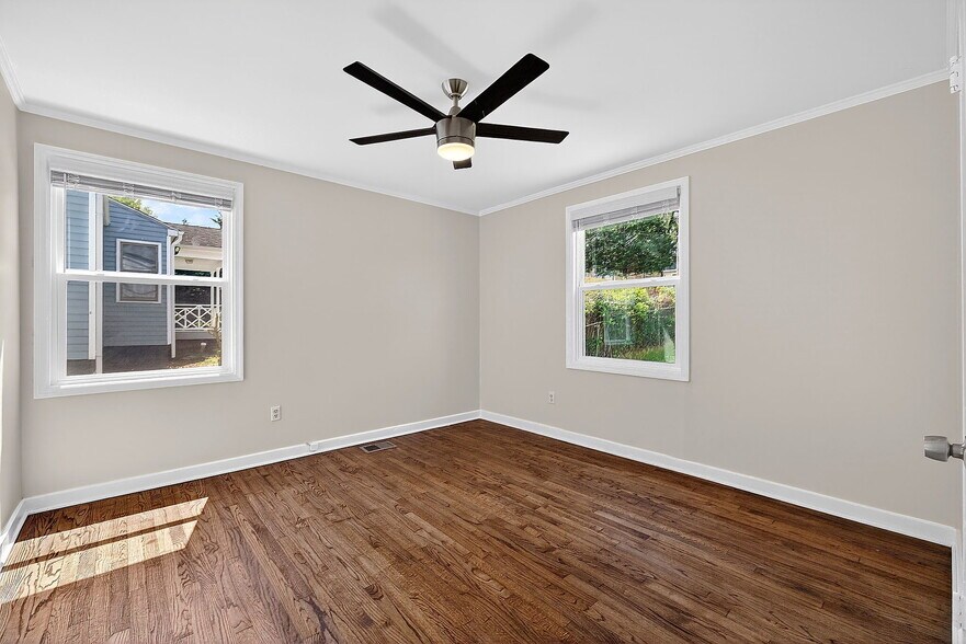 Building Photo - 1310 Kenilworth Dr SW