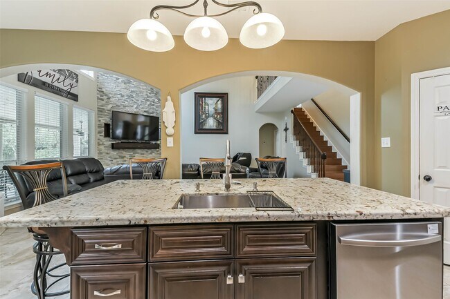 Building Photo - 20319 Umber Oak Ct