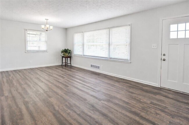 Building Photo - 2191 Greystone Way