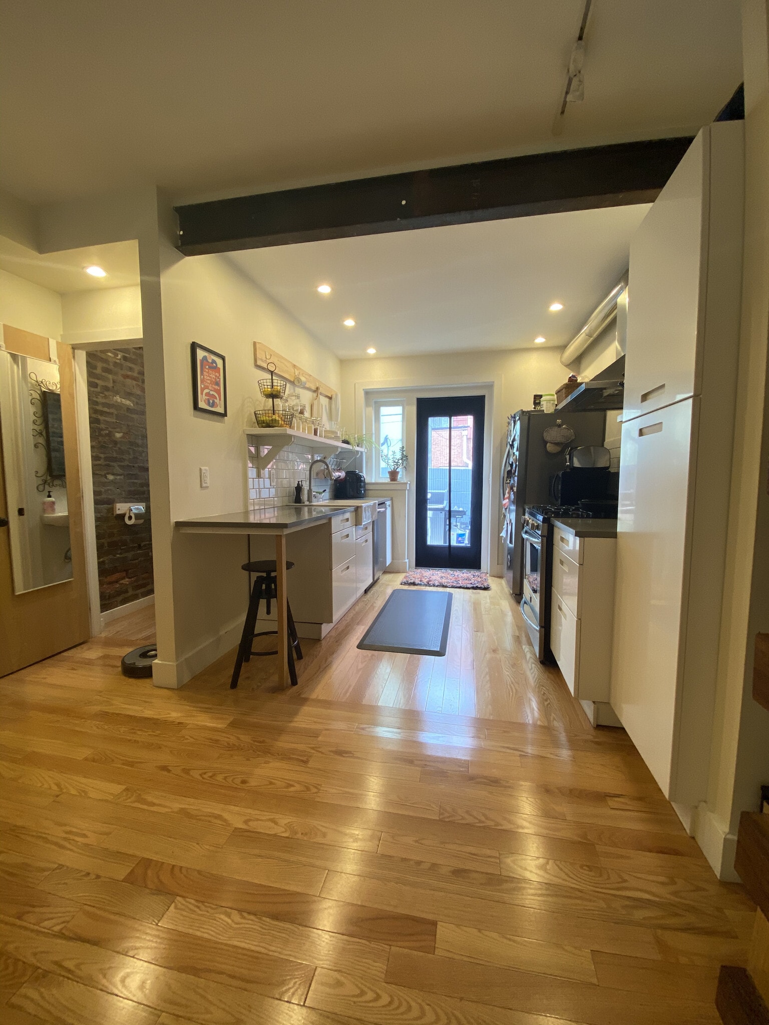 Kitchen / Powder Room - 2010 S Philip St
