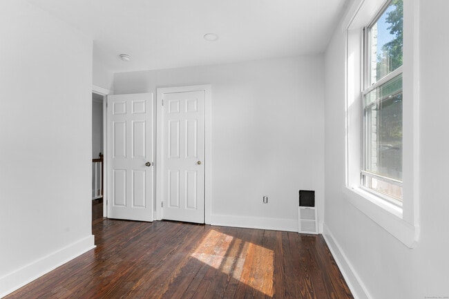 Building Photo - 366 Remington St