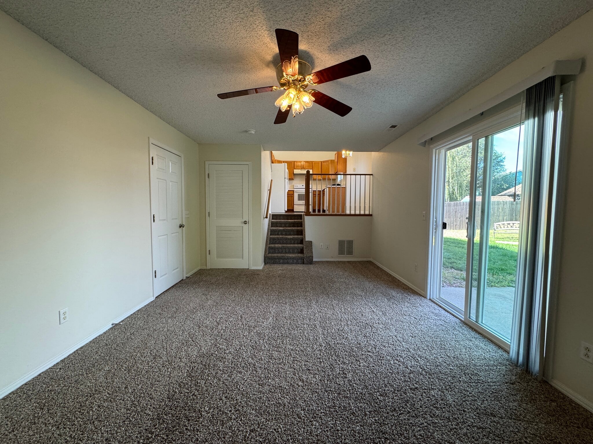 Building Photo - 879 Barn Owl Dr