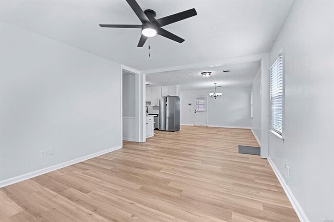 Building Photo - 111 Lori St