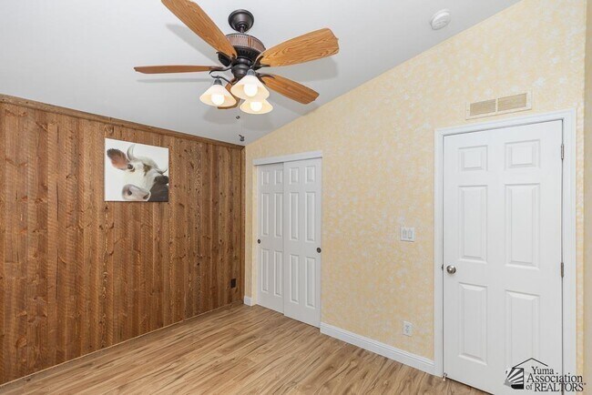 Building Photo - 5584 E 34th Pl