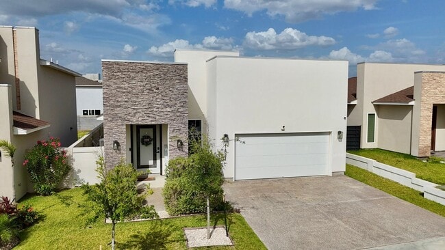 Building Photo - 1421 Eagles Ln