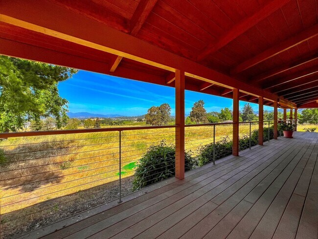 Building Photo - Charming Two Bedroom Country House with Vi...