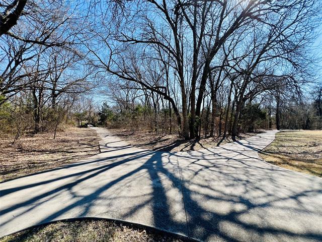 Building Photo - 814 Clearlake Dr