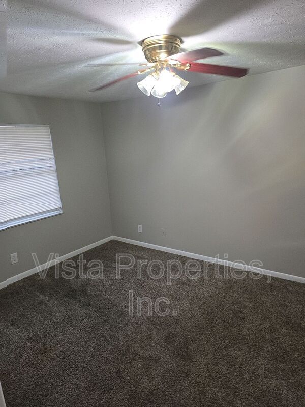 Building Photo - 1603 Gagel Ave