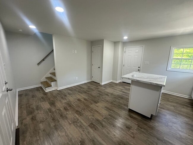Building Photo - Tiny Home