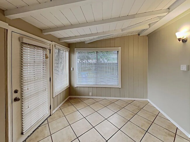 Building Photo - 15440 Romar St